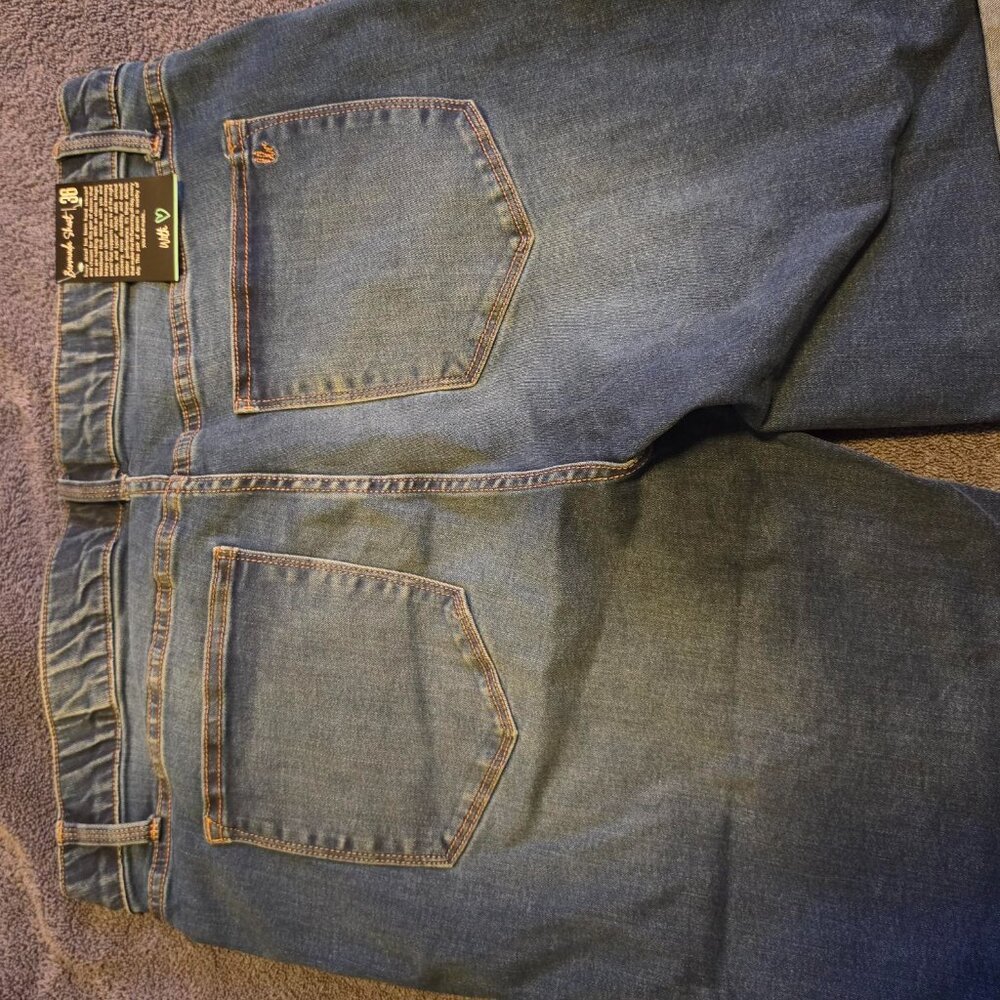 LuLaRoe Bermuda Shorts - Picture 2 of 2